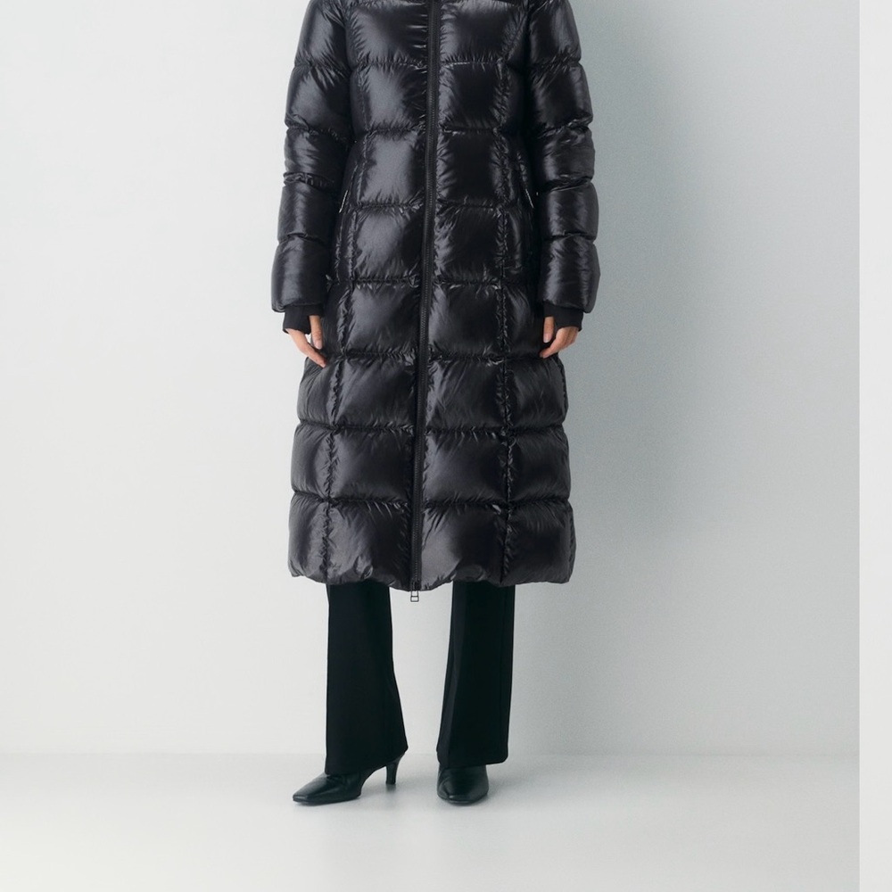 Aritzia Super Puff Long Hi-Gloss Black – Size M – Like New – Retail $375 - Picture 3 of 4